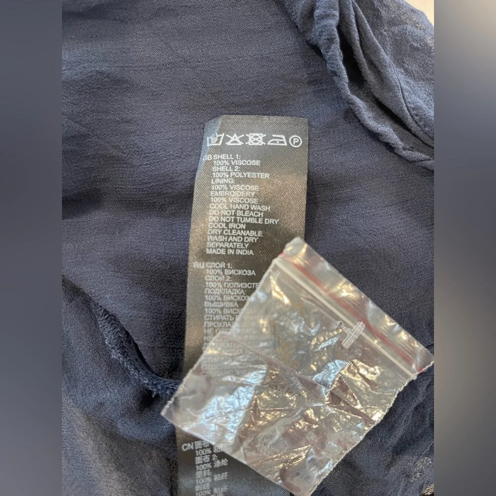 Beautiful Reiss navy blouse 10 - Picture 7 of 7